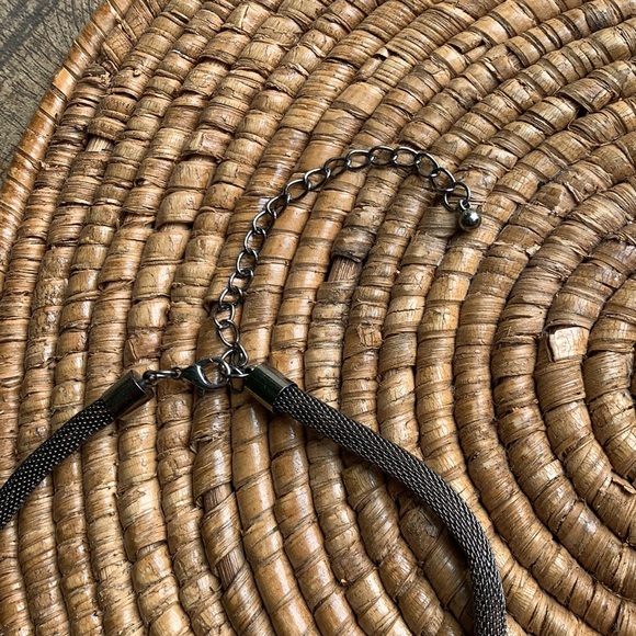 Spiky drop statement metal necklace - Picture 4 of 6